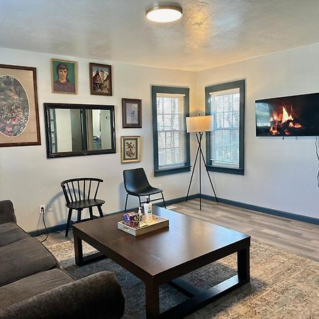 Willa Cozy Winter Getaway With Garden 20-A Oklahoma City Zewnętrze zdjęcie